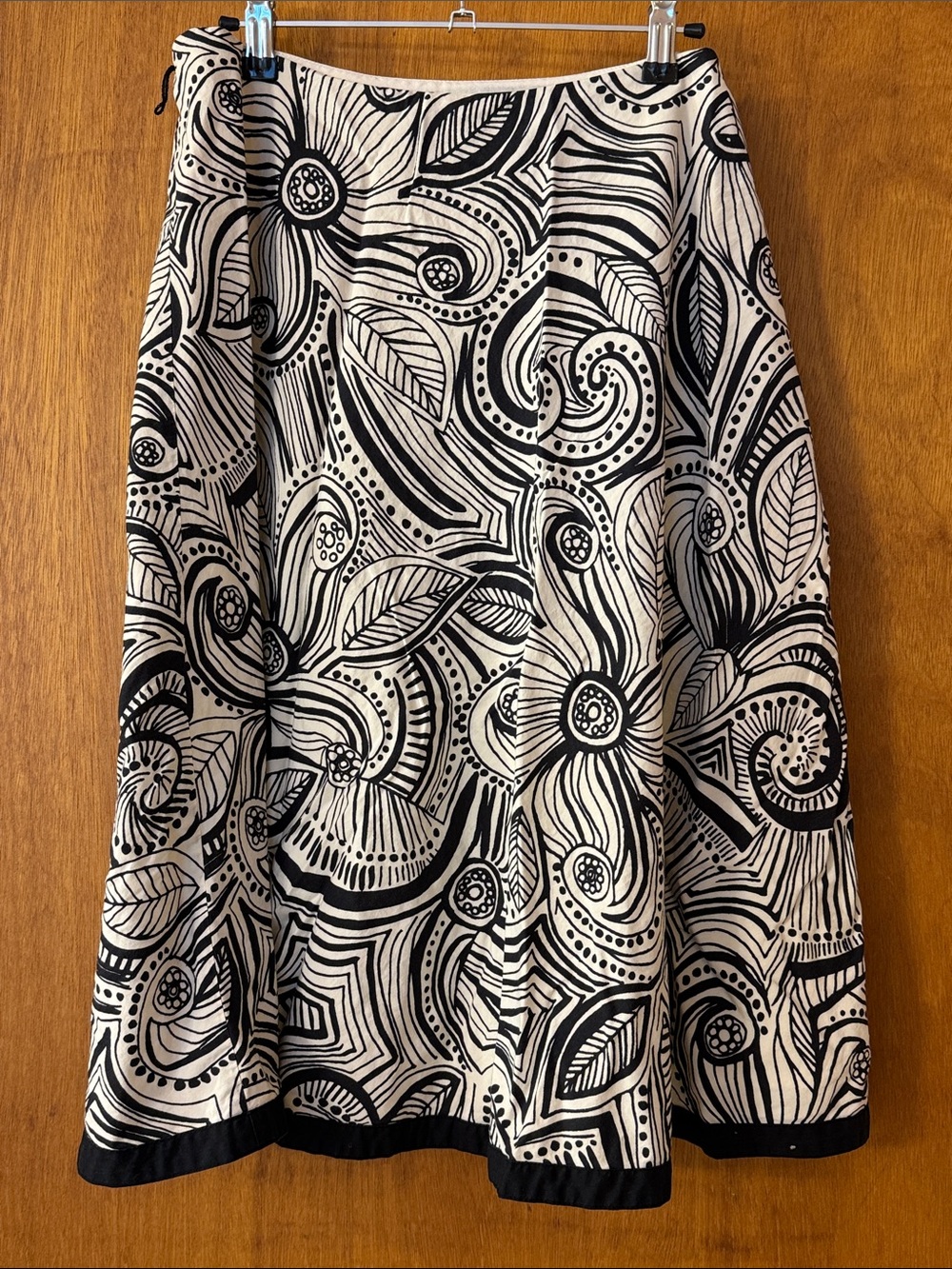White House Black Market Black & White Floral A-Line Skirt